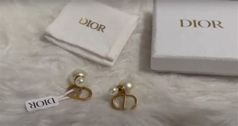 how to spot fake dior earrings|how to check if dior is real.